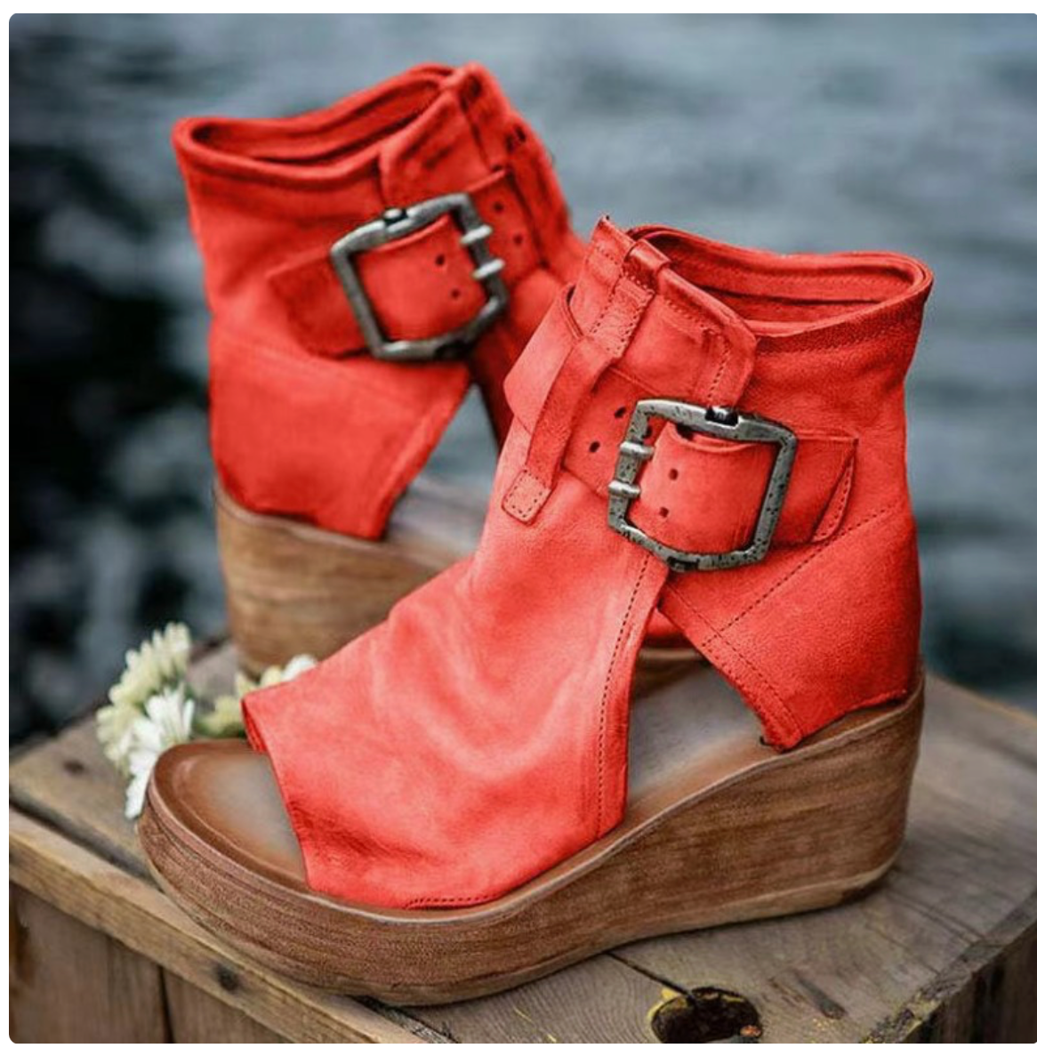 BOTINES DE CUÑA CON PUNTA ABIERTA