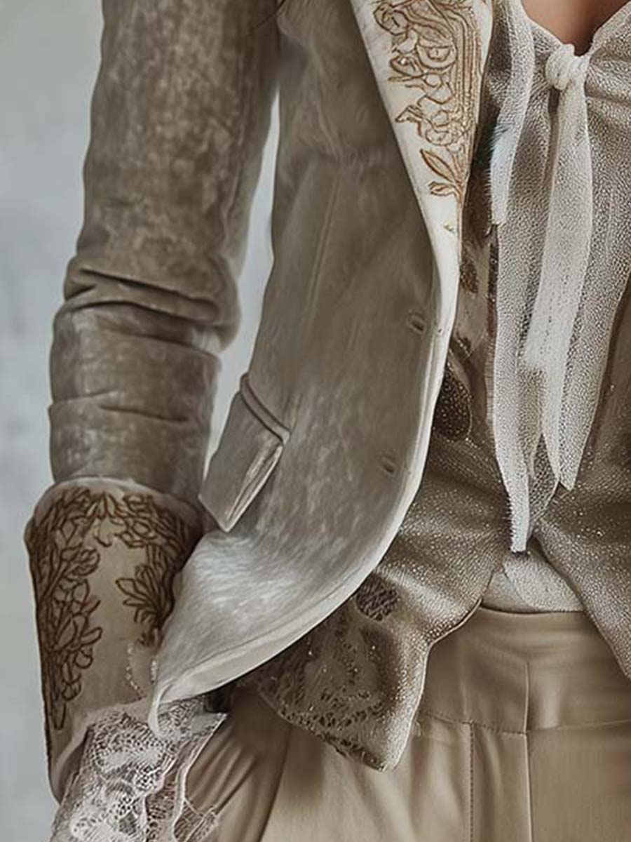Blazer Clara de Terciopelo Marfil con Bordados Dorados