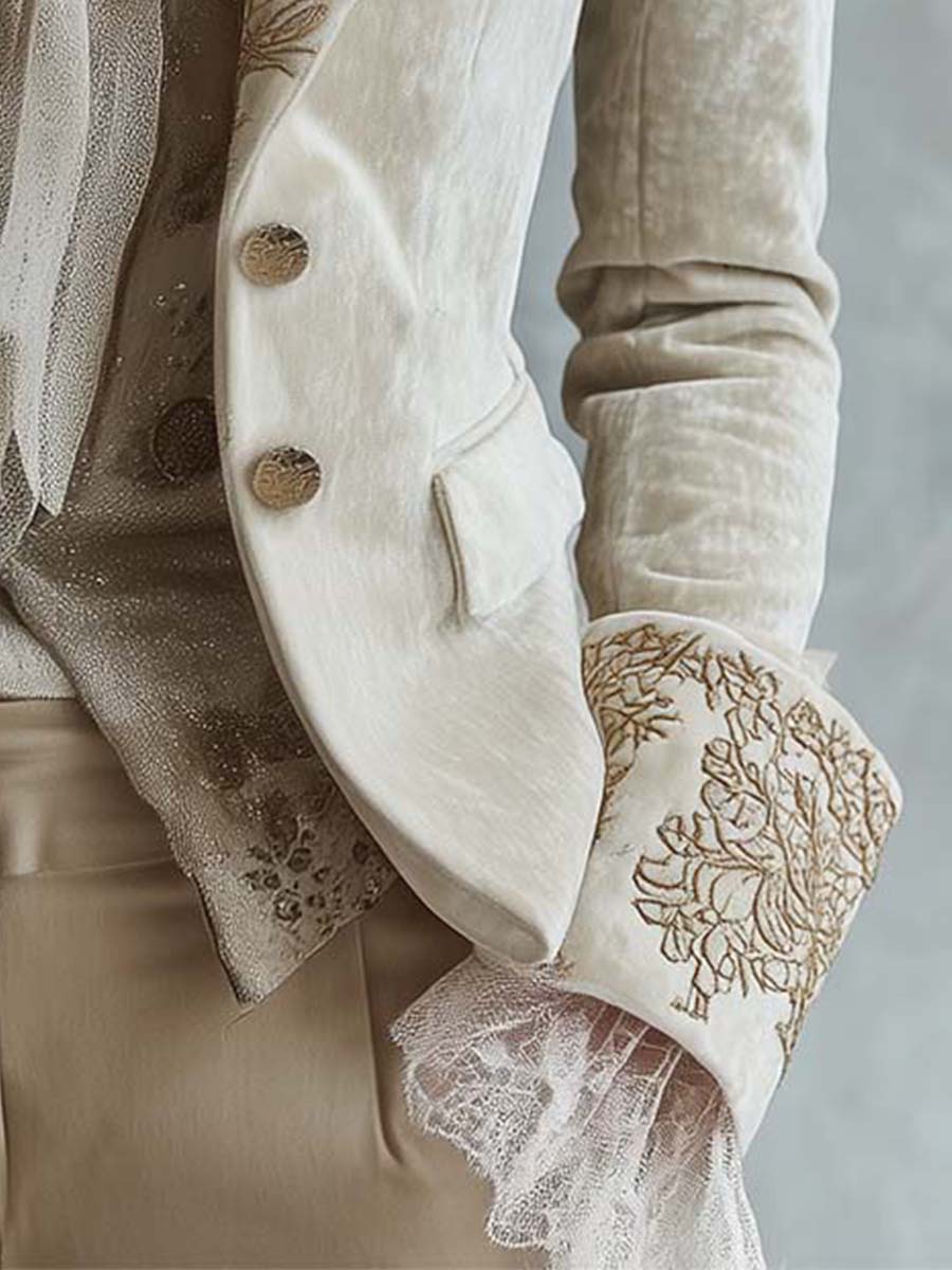 Blazer Clara de Terciopelo Marfil con Bordados Dorados