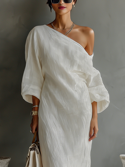 VESTIDO FLUIDO DE LINO CON LOS HOMBROS DESCUBIERTOS