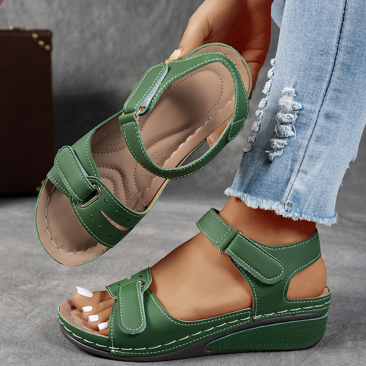 SANDALIAS ERGONÓMICAS ELEGANTES