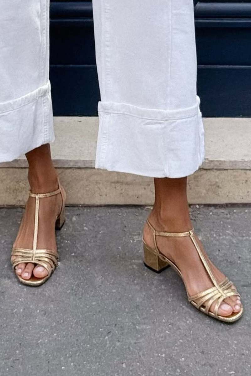 ALLEGRA | SANDALIAS DORADAS PARA LA ELEGANCIA COTIDIANA