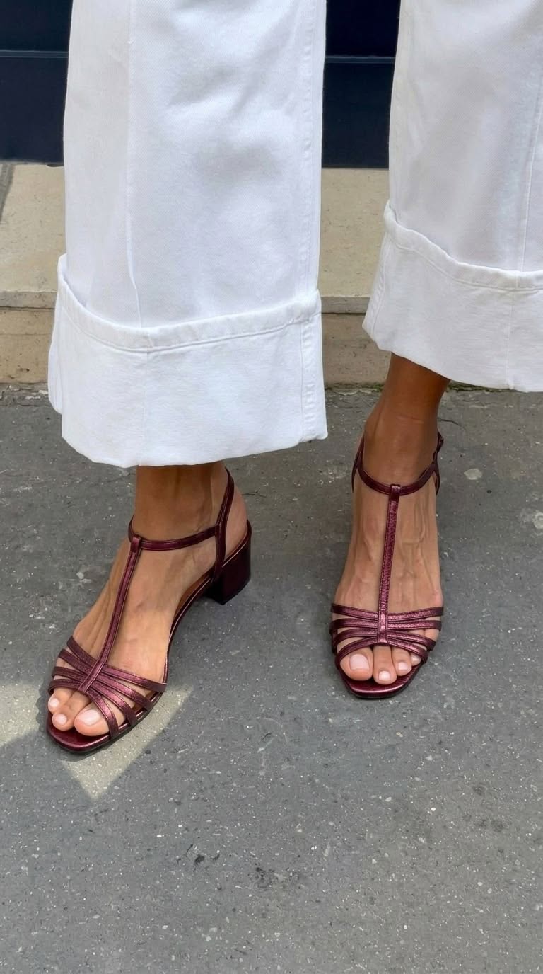 ALLEGRA | SANDALIAS DORADAS PARA LA ELEGANCIA COTIDIANA