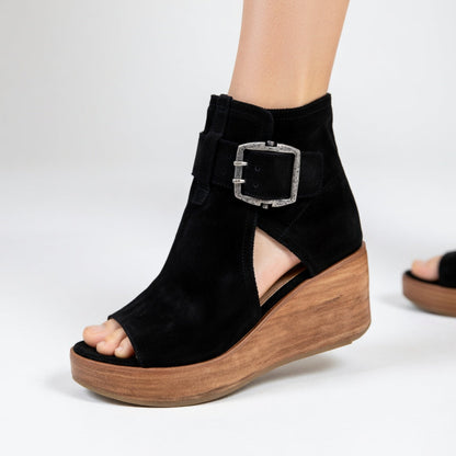 BOTINES DE CUÑA CON PUNTA ABIERTA