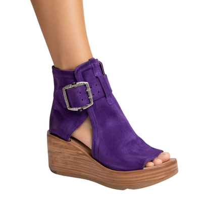 BOTINES DE CUÑA CON PUNTA ABIERTA