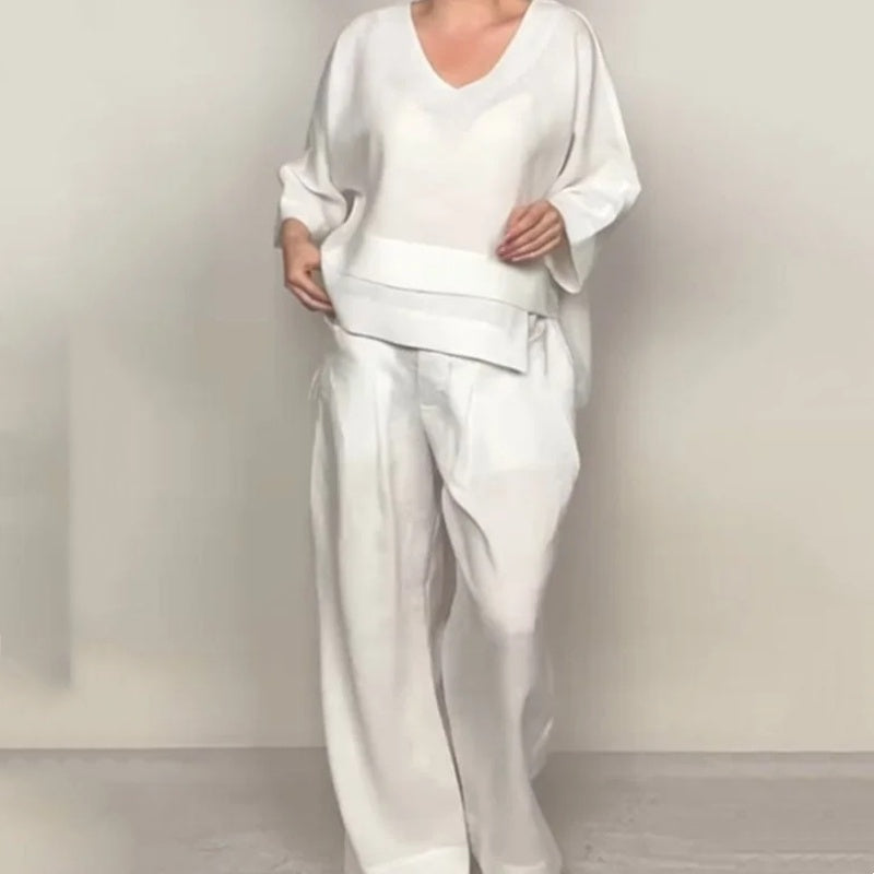 TRAJE MINIMALISTA DE DOS PIEZAS GRANDE